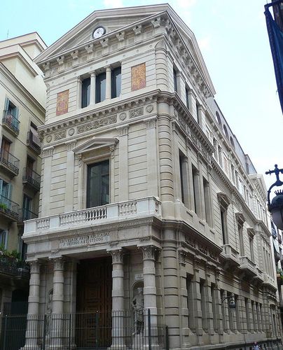 Escuela de Artes y Oficios (Barcelona)